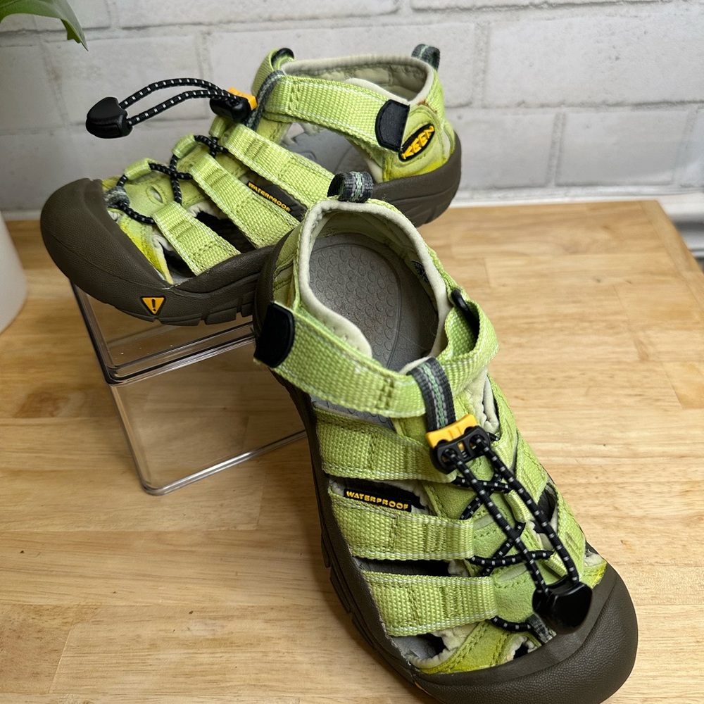 KEEN Kids' Waterproof Sport Sandals Size 13 Green